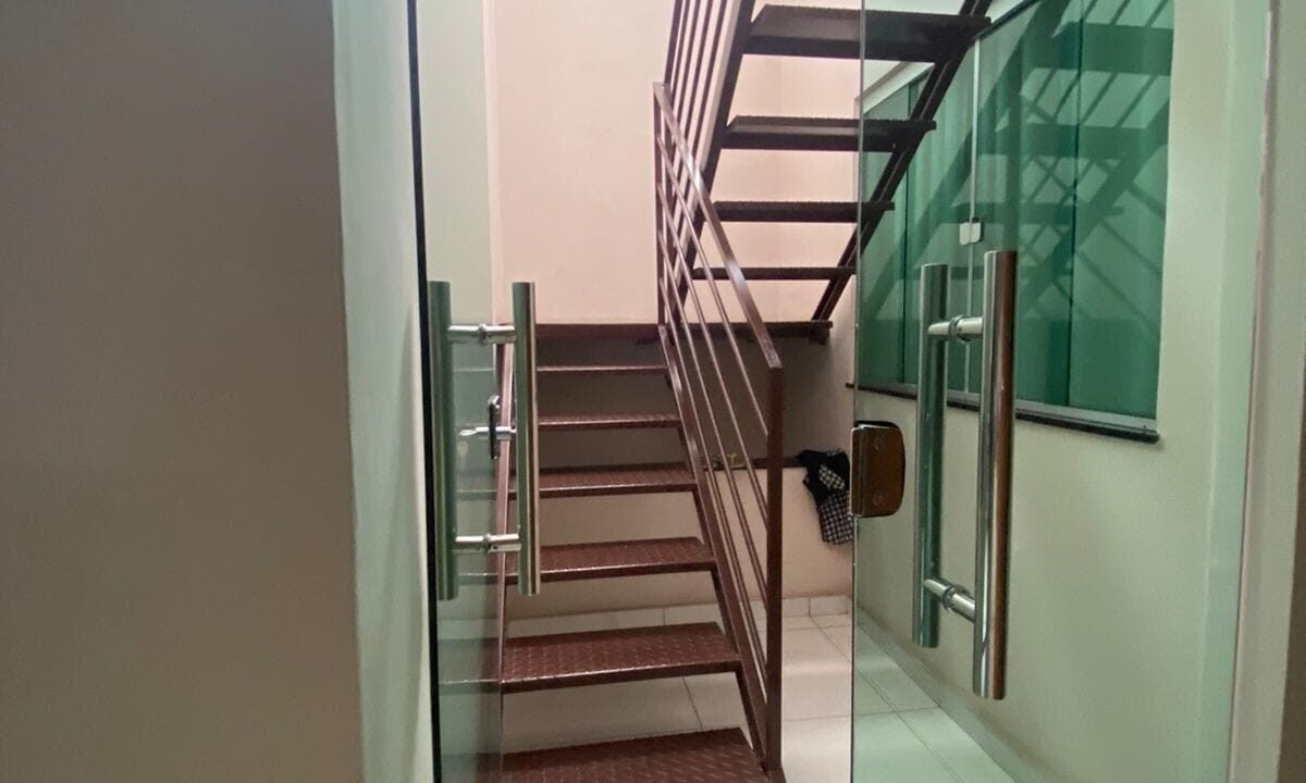 6d6d62dc-2deb-4e3c-a1f2-b65b5210e538