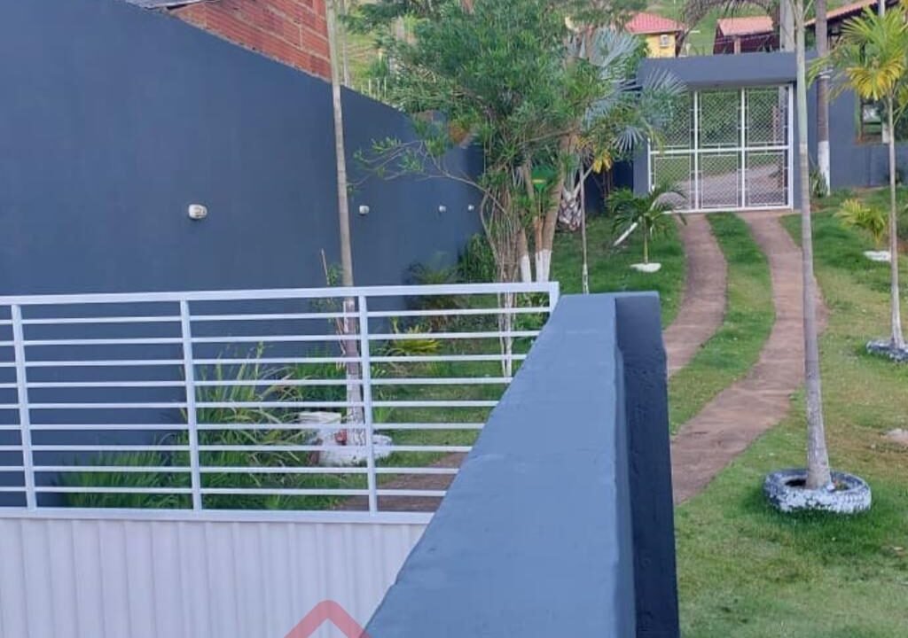 793ff2f4-7d66-40a0-bf63-b6f612b86bb6