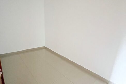 5c713e2b-6a39-4a49-a2e2-8e9cb1dad28f