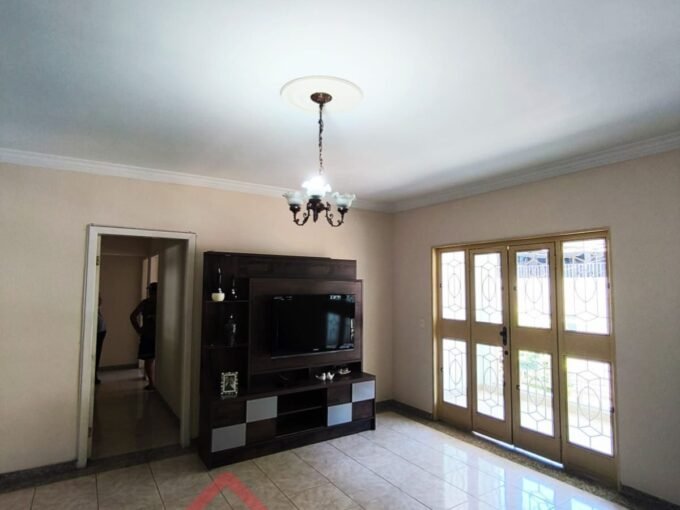 “TODO GRANDE FUTURO COMEÇA COM A ESCOLHA DO LUGAR CERTO”. INVISTA AGORA, COLHA OS LUCROS AMANHÃ”!  BOM PASTOR