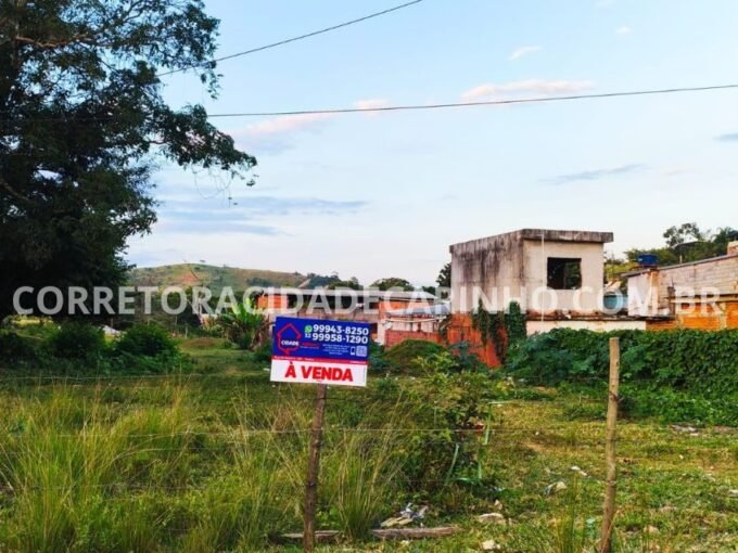 EXCELENTE OPORTUNIDADE PARA QUEM BUSCA TRANQUILIDADE E ESPAÇO. NO MANGUEIRA RURAL