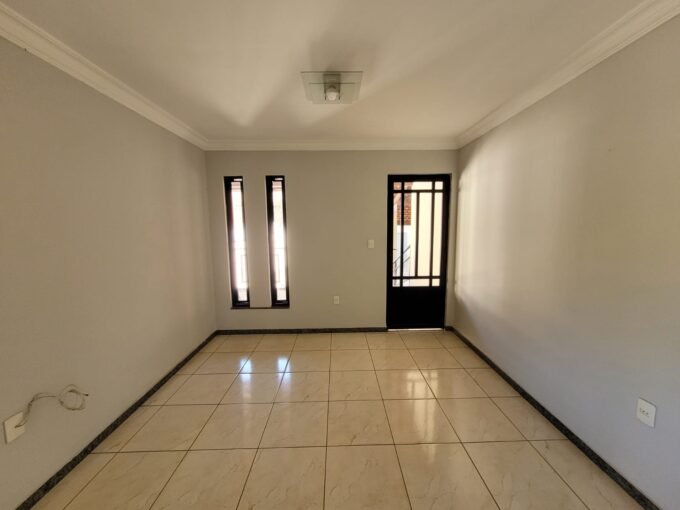 🏡 EXCELENTE IMÓVEL COM 2 CASAS INDEPENDENTES – IDEAL PARA MORAR E INVESTIR! NO PALMEIRAS