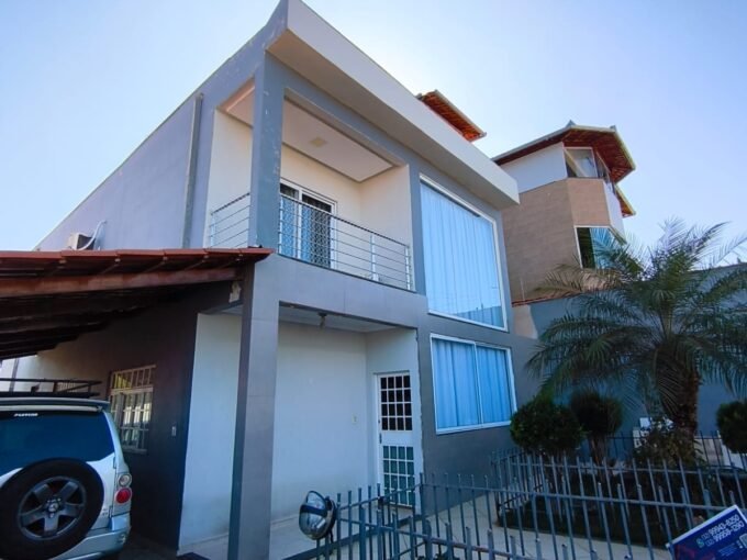 EXCELENTE CASA DE 2 PAVIMENTOS PARA LOCAÇÃO NO BAIRRO SANTANA